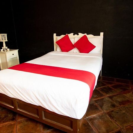 OYO Hotel Marmil Malinalco Exterior foto