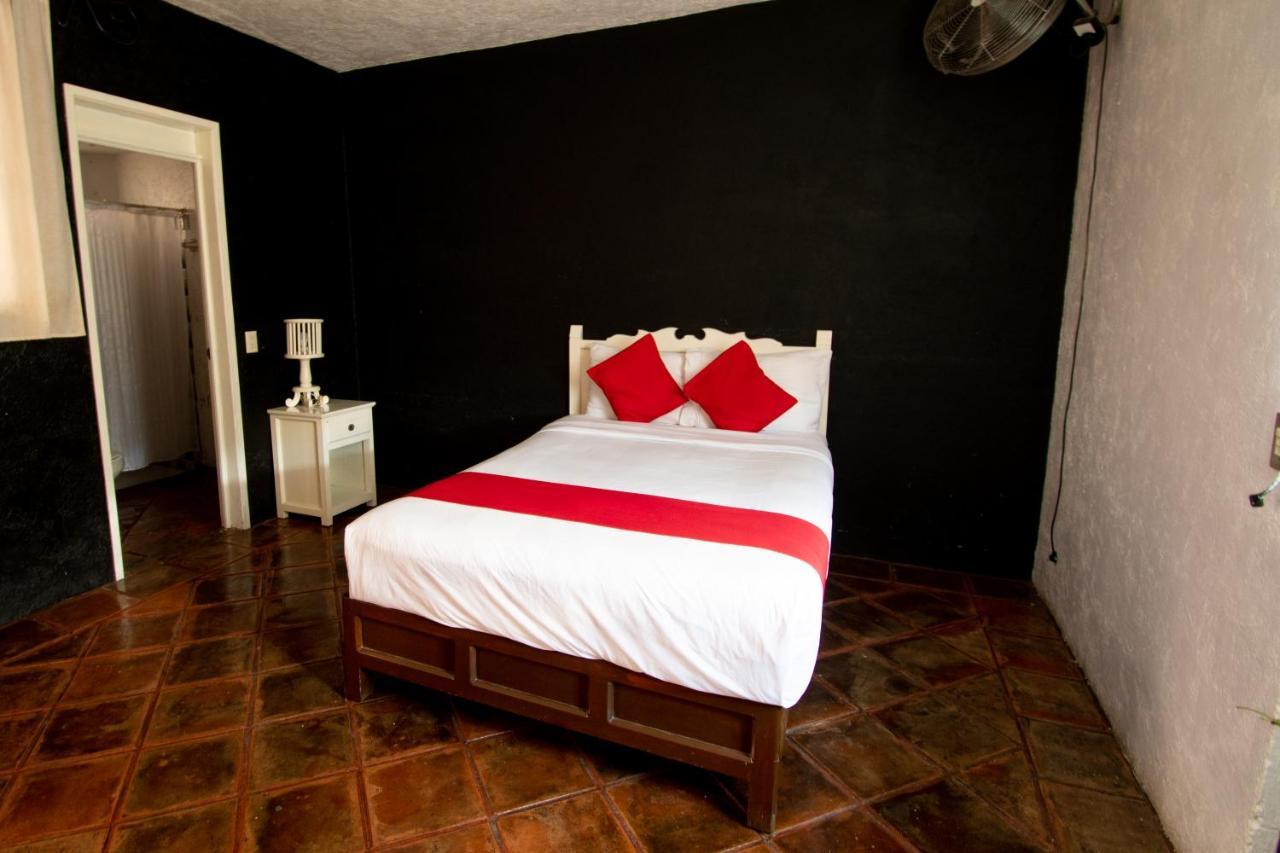 OYO Hotel Marmil Malinalco Exterior foto