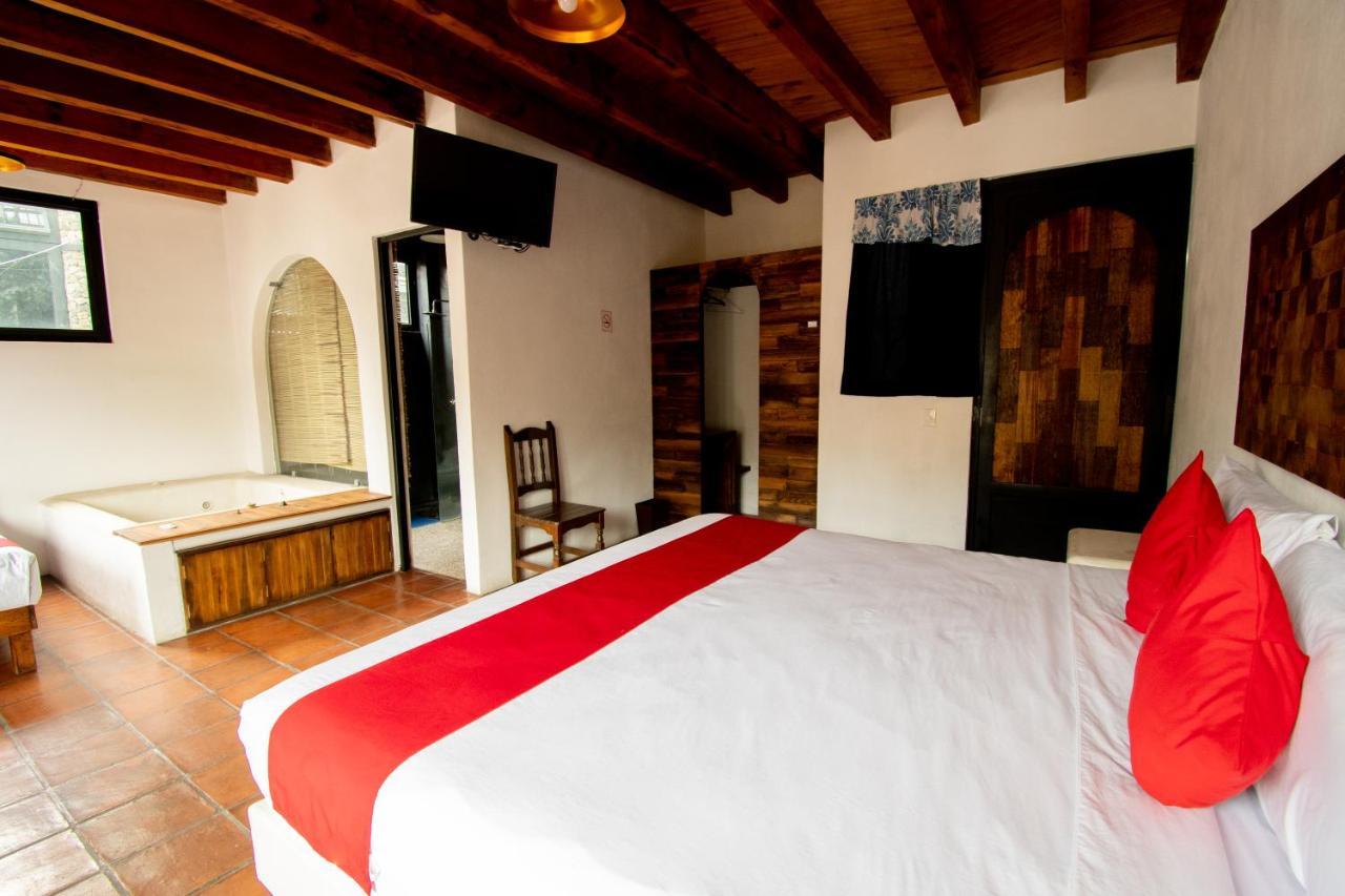 OYO Hotel Marmil Malinalco Exterior foto